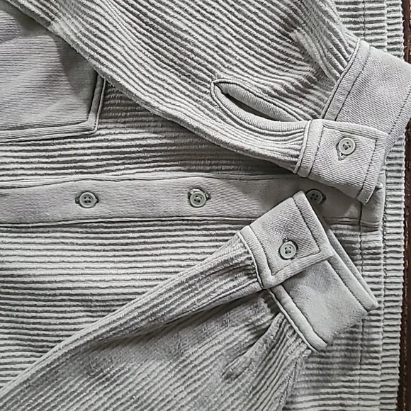 American Eagle Sage Green Ribbed Knit Button-up Cropped Hoodie Shacket Wmns M - Picture 3 of 14